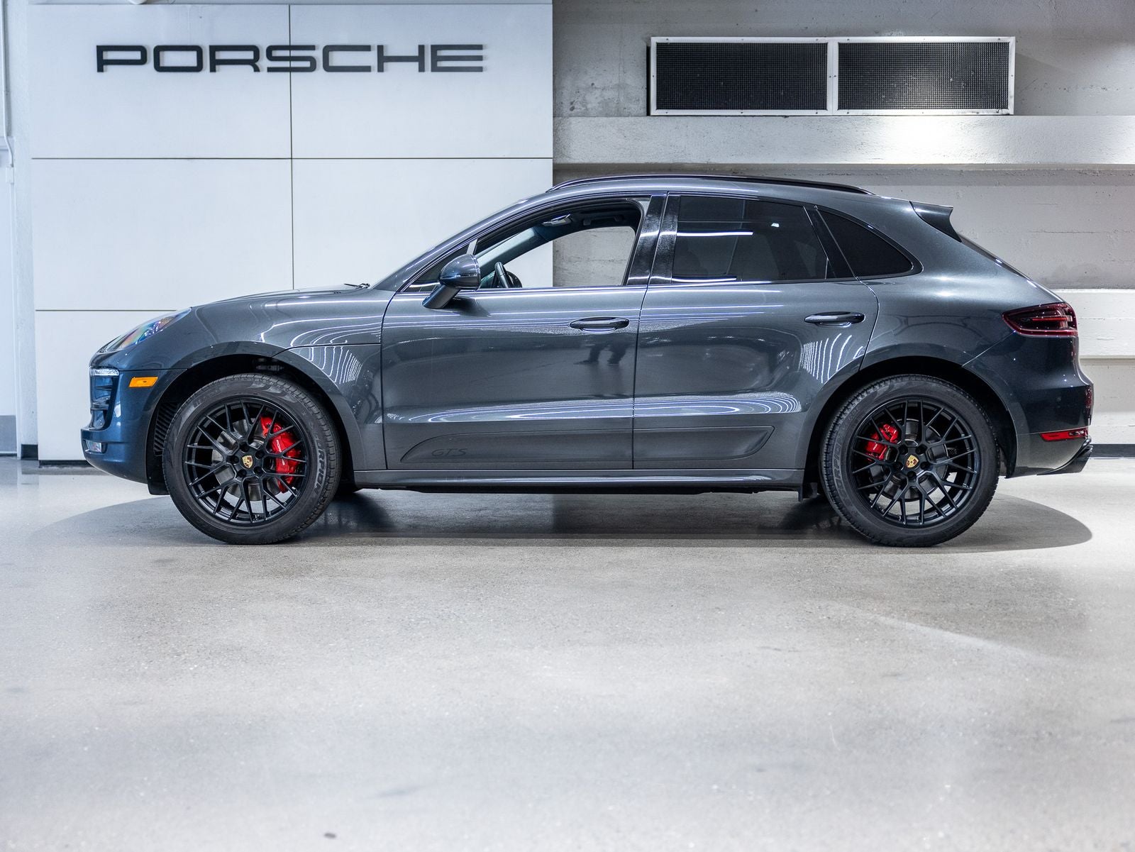 porsche macan 2018 WP1AG2A5XJLB60357 image porsche macan 2018 WP1AG2A5XJLB60357 image