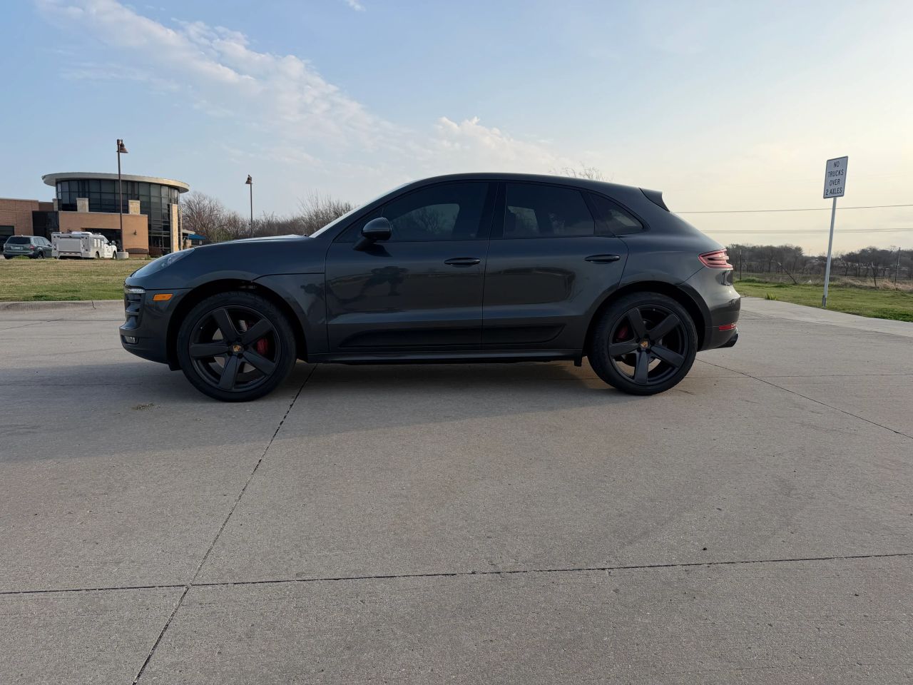 porsche macan 2018 WP1AG2A54JLB65229 image porsche macan 2018 WP1AG2A54JLB65229 image