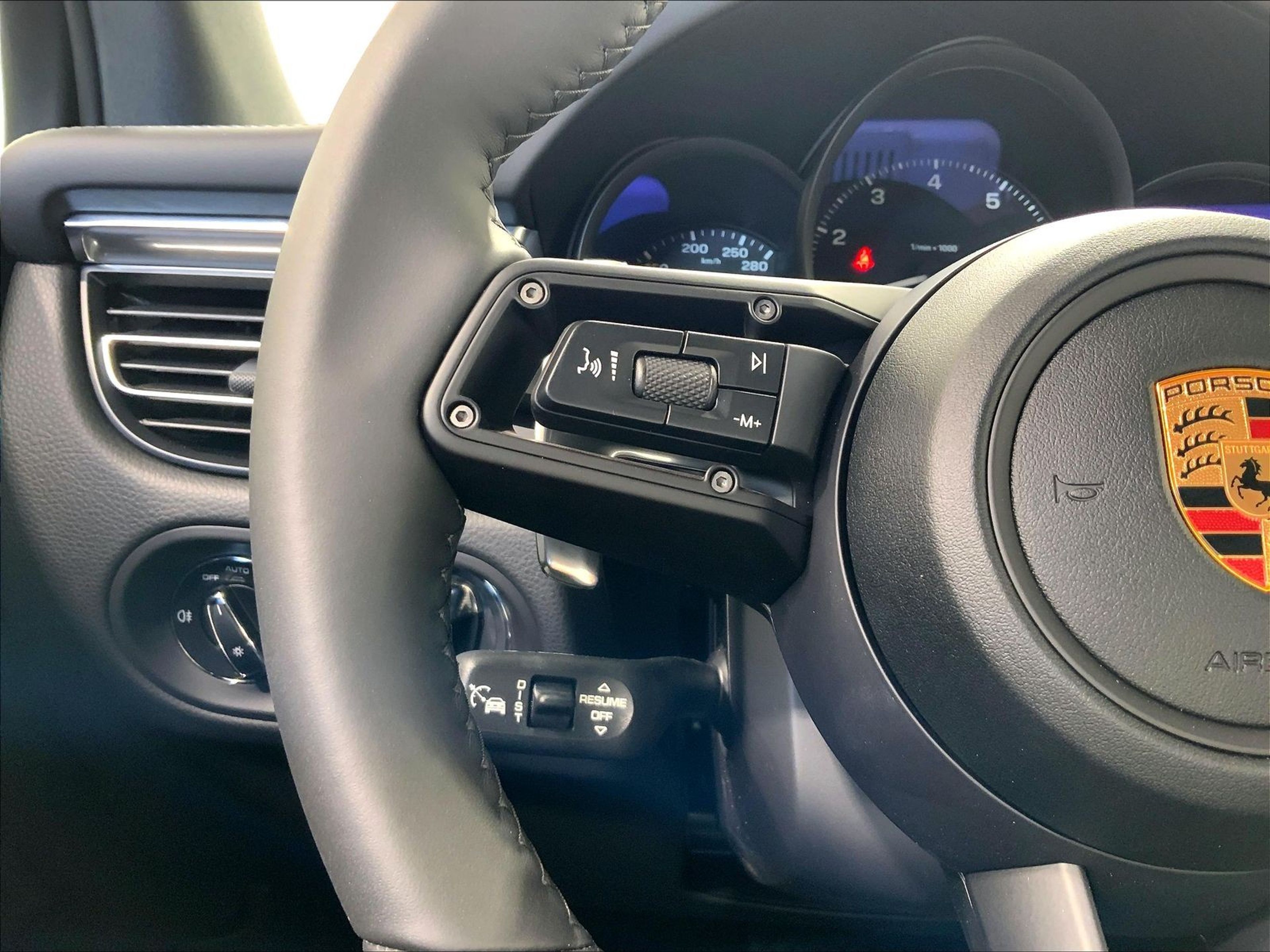 porsche macan 2026 WP1AA2A51TLB14095 image porsche macan 2026 WP1AA2A51TLB14095 image