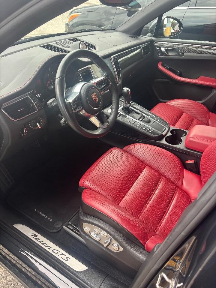 porsche macan 2017 WP1AG2A51HLB55736 image porsche macan 2017 WP1AG2A51HLB55736 image