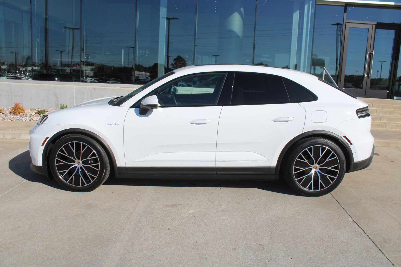 porsche macan 2024 WP1AA2XA0RL001376 image porsche macan 2024 WP1AA2XA0RL001376 image