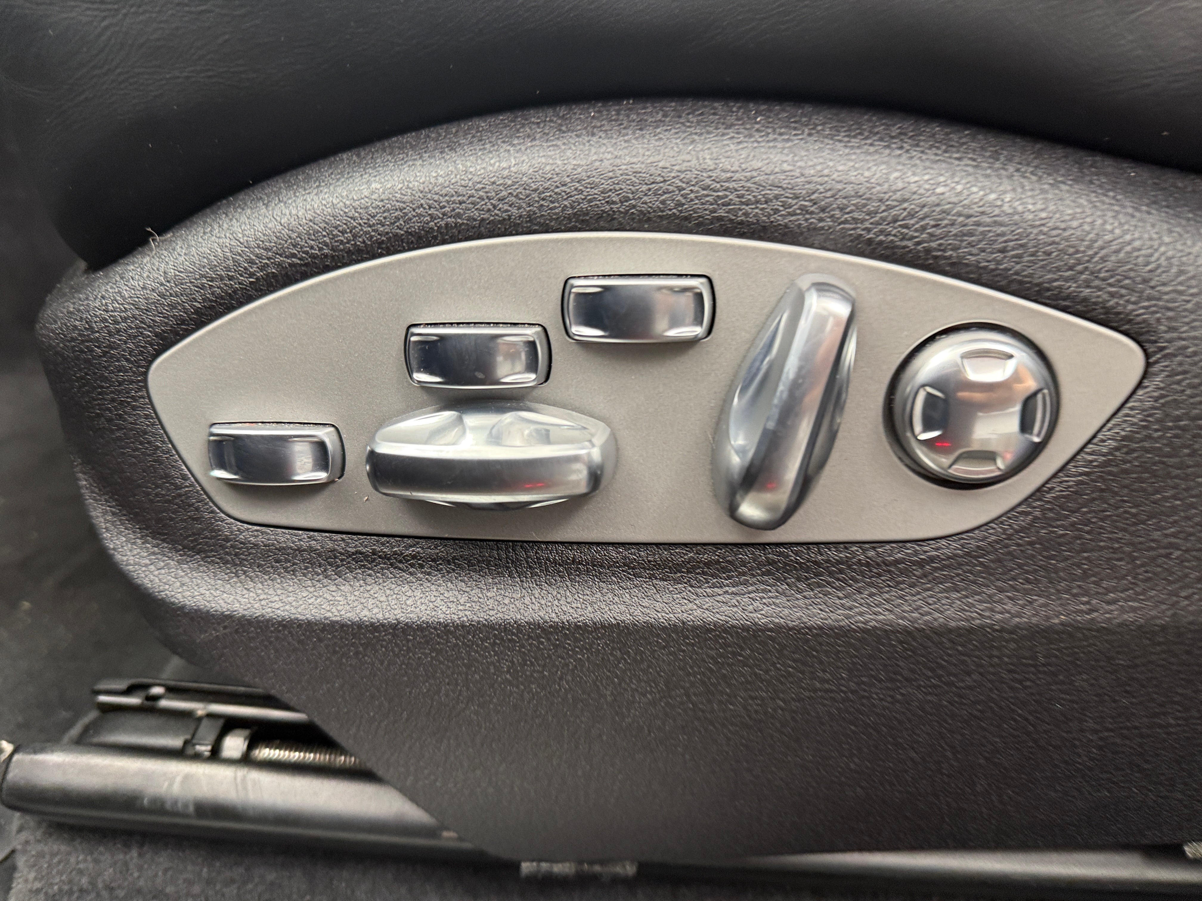 porsche macan 2024 WP1AG2A52RLB37389 image porsche macan 2024 WP1AG2A52RLB37389 image