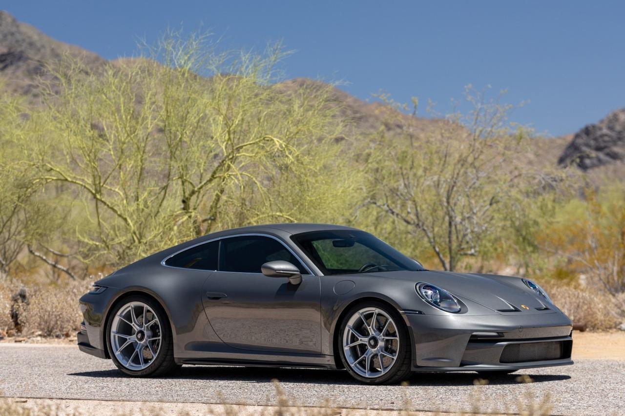 porsche 911 2023 WP0AC2A97PS270975 image porsche 911 2023 WP0AC2A97PS270975 image