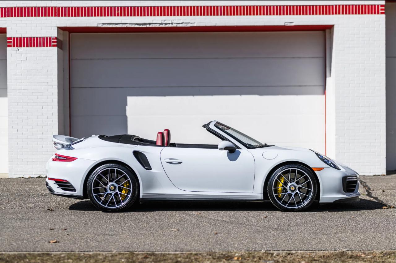 porsche 911 2017 WP0CD2A94HS178262 image porsche 911 2017 WP0CD2A94HS178262 image