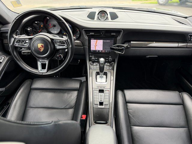 porsche 911 2017 WP0AB2A9XHS123859 image porsche 911 2017 WP0AB2A9XHS123859 image