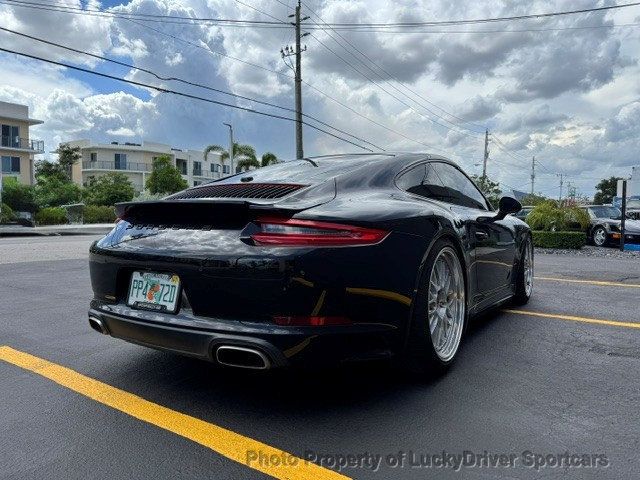 porsche 911 2017 WP0AA2A95HS107085 image porsche 911 2017 WP0AA2A95HS107085 image