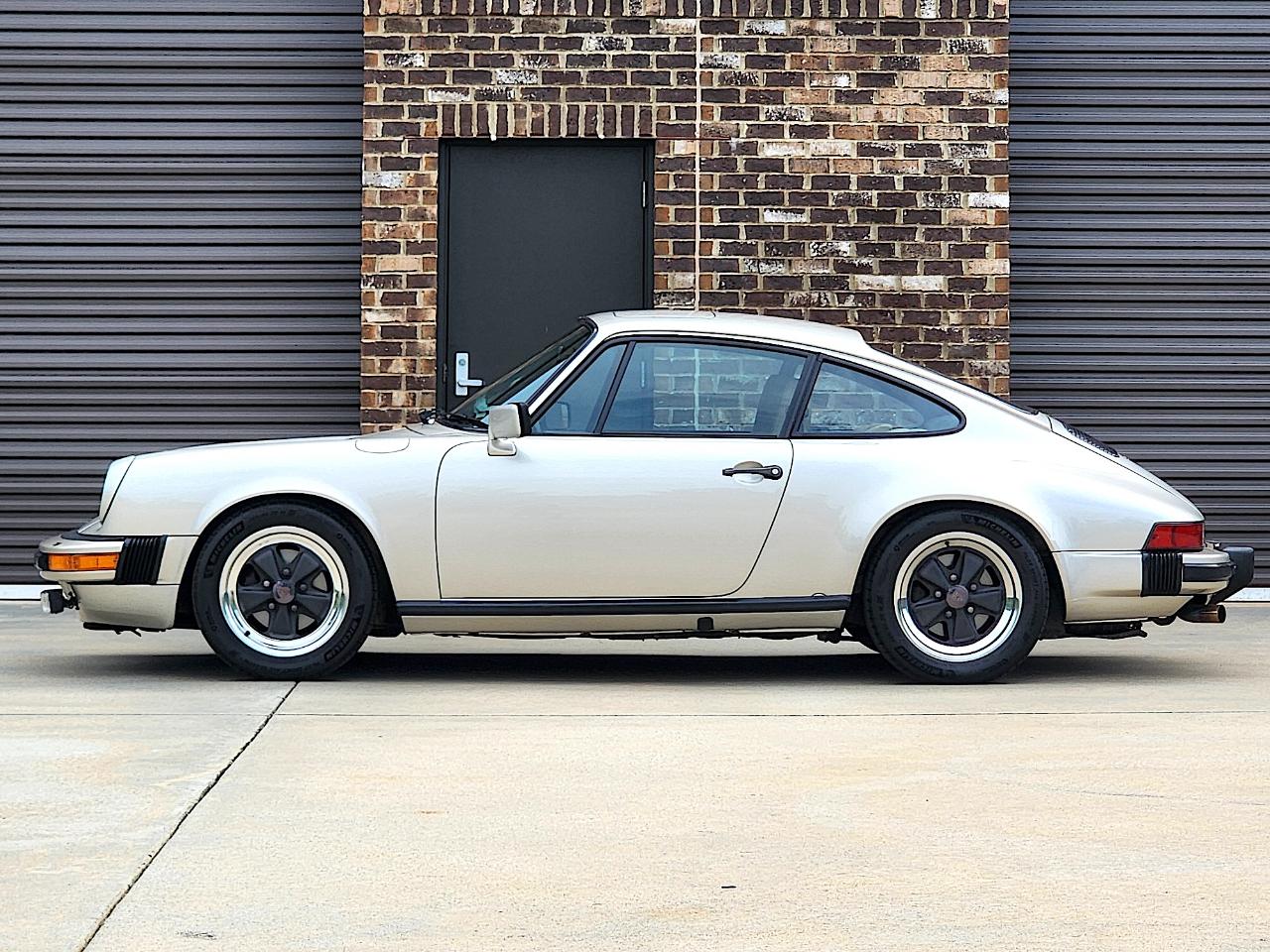 porsche 911 1982 WP0AA0919CS120708 image porsche 911 1982 WP0AA0919CS120708 image
