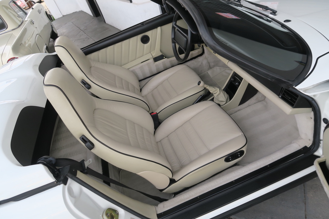 porsche 911 1989 WP0EB0916KS173573 image porsche 911 1989 WP0EB0916KS173573 image