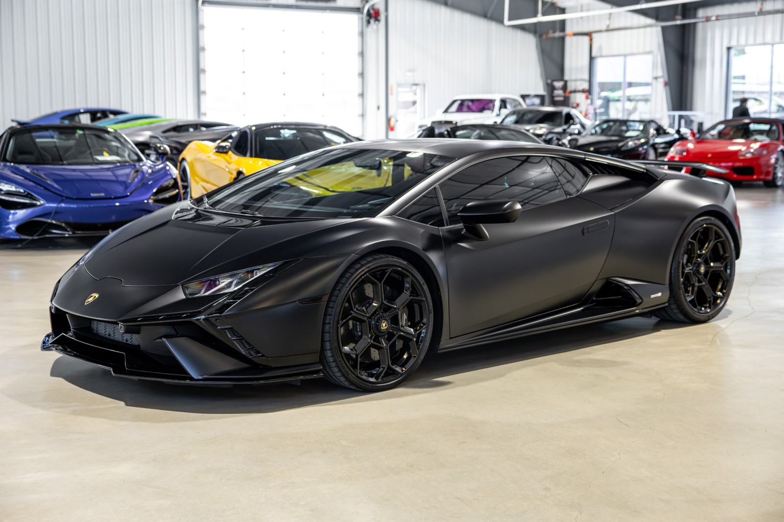 lamborghini huracan 2023 ZHWUB6ZFXPLA25416 image lamborghini huracan 2023 ZHWUB6ZFXPLA25416 image