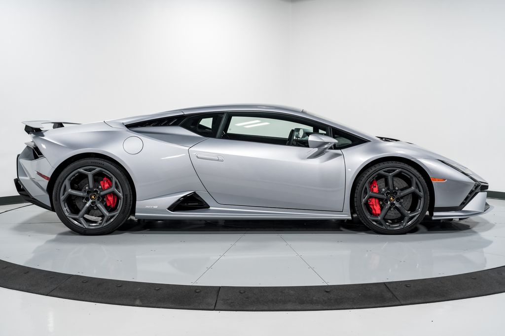 lamborghini huracan 2023 ZHWUB6ZF2PLA24969 image lamborghini huracan 2023 ZHWUB6ZF2PLA24969 image