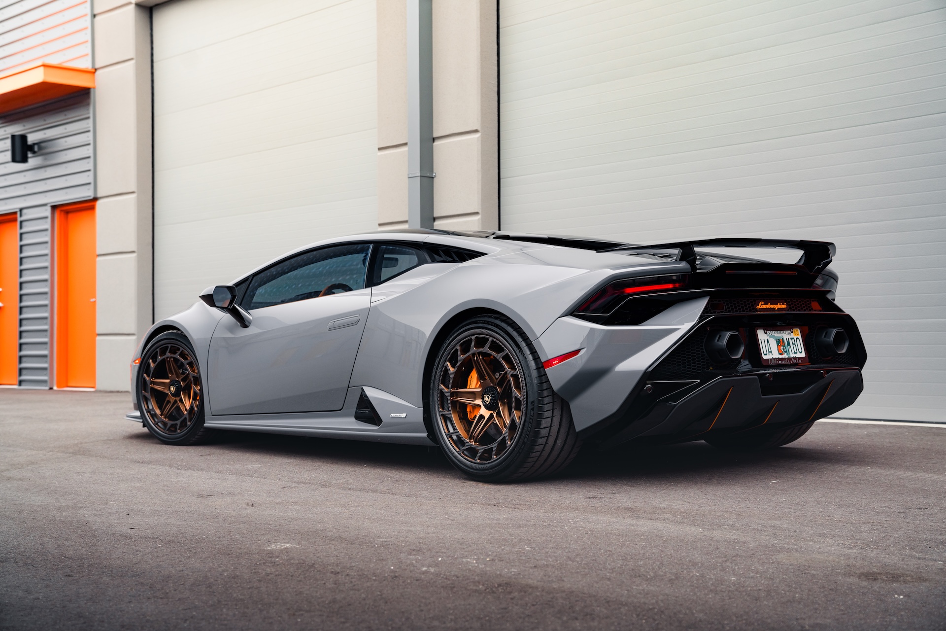 lamborghini huracan 2023 ZHWUB6ZF1PLA23599 image lamborghini huracan 2023 ZHWUB6ZF1PLA23599 image