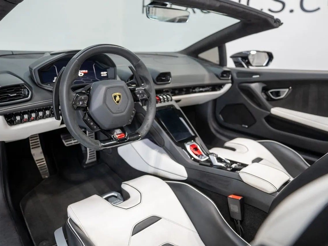 lamborghini huracan 2021 ZHWUT5ZF7MLA17616 image lamborghini huracan 2021 ZHWUT5ZF7MLA17616 image