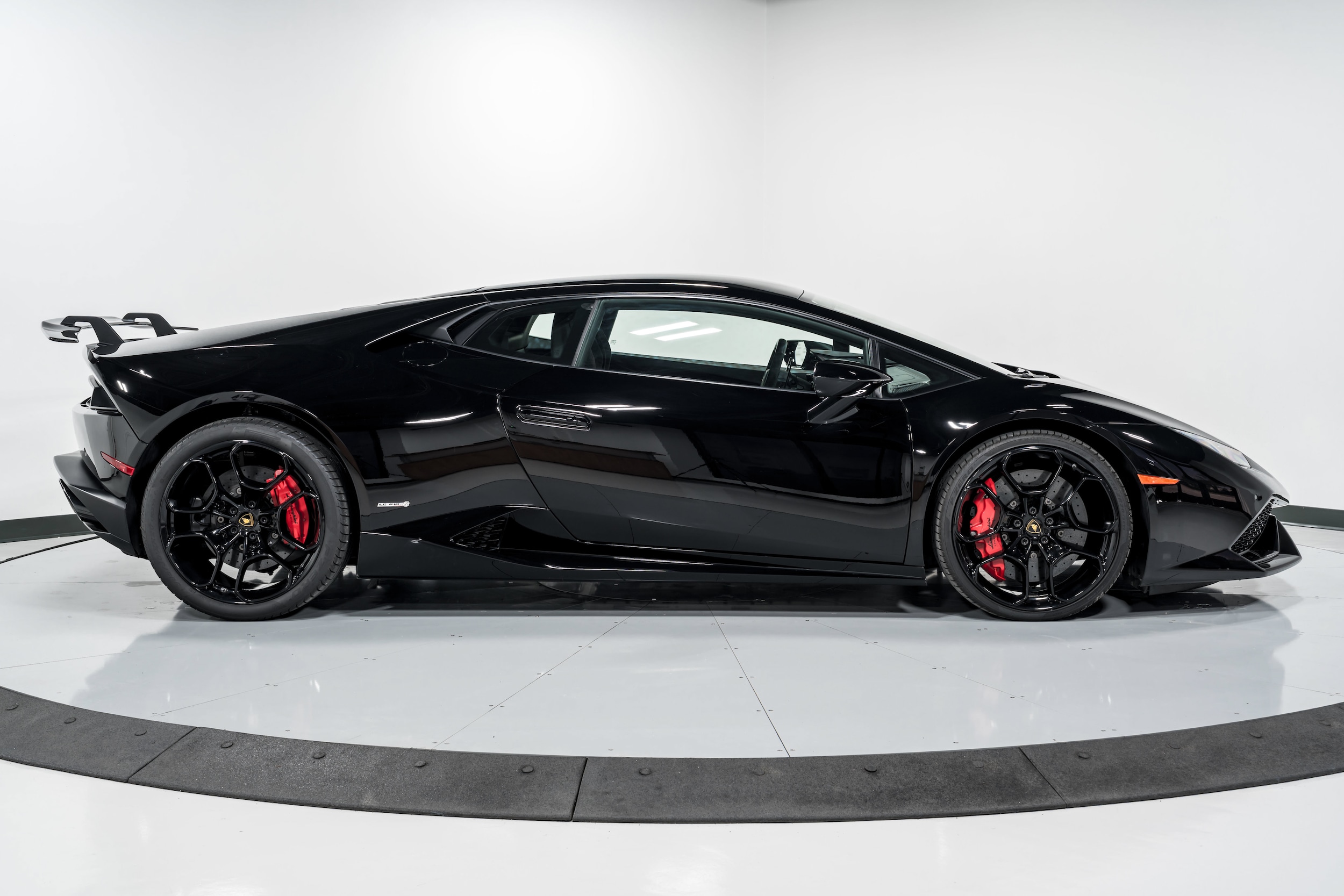 lamborghini huracan 2015 ZHWUC1ZF4FLA02485 image lamborghini huracan 2015 ZHWUC1ZF4FLA02485 image