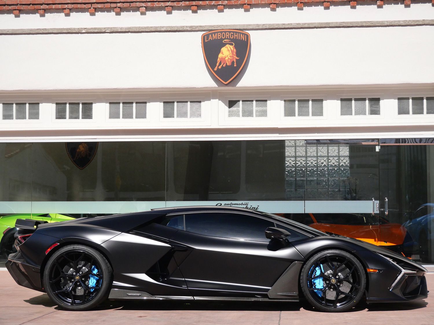 lamborghini revuelto 2025 ZHWUC1ZM7SLA02327 image lamborghini revuelto 2025 ZHWUC1ZM7SLA02327 image