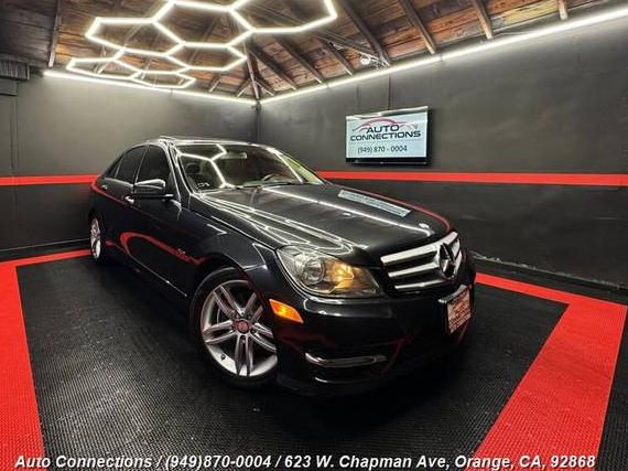 MERCEDES-BENZ C-CLASS 2012 WDDGF4HB0CR238477 image MERCEDES-BENZ C-CLASS 2012 WDDGF4HB0CR238477 image