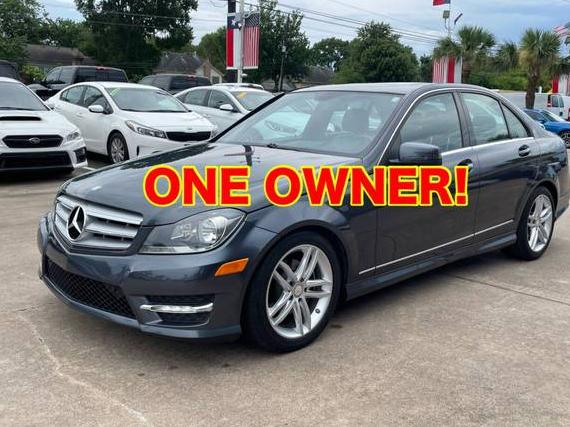 MERCEDES-BENZ C-CLASS 2013 WDDGF4HB1DR269660 image