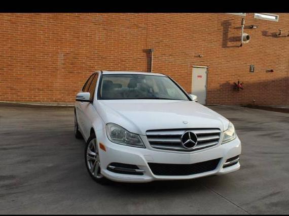 MERCEDES-BENZ C-CLASS 2014 WDDGF4HB2ER314042 image MERCEDES-BENZ C-CLASS 2014 WDDGF4HB2ER314042 image