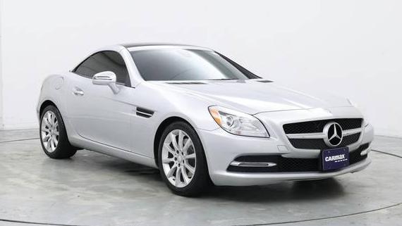 MERCEDES-BENZ SLK-CLASS 2016 WDDPK3JA1GF120565 image