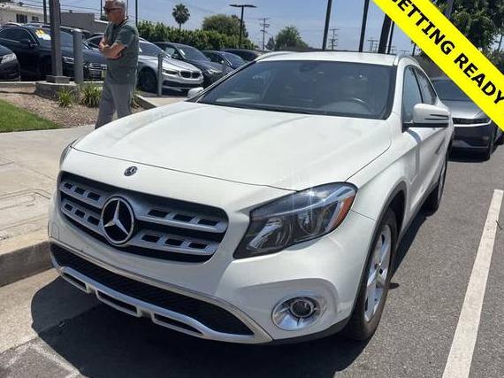 MERCEDES-BENZ GLA-CLASS 2018 WDCTG4EB0JJ390811 image
