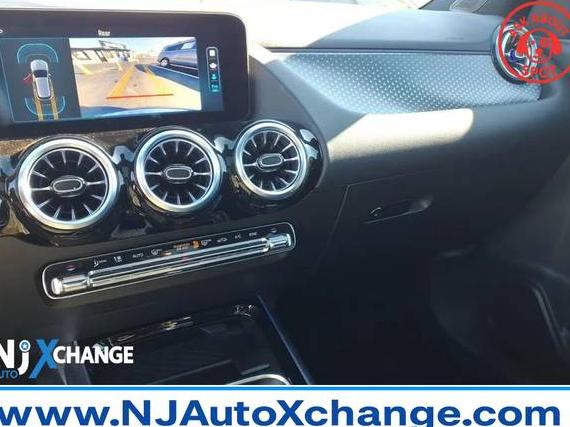 MERCEDES-BENZ GLA-CLASS 2025 W1N4N4GB0SJ664080 image MERCEDES-BENZ GLA-CLASS 2025 W1N4N4GB0SJ664080 image