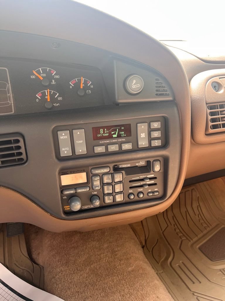 pontiac bonneville 1995 1G2HX52K8S4292636 image pontiac bonneville 1995 1G2HX52K8S4292636 image