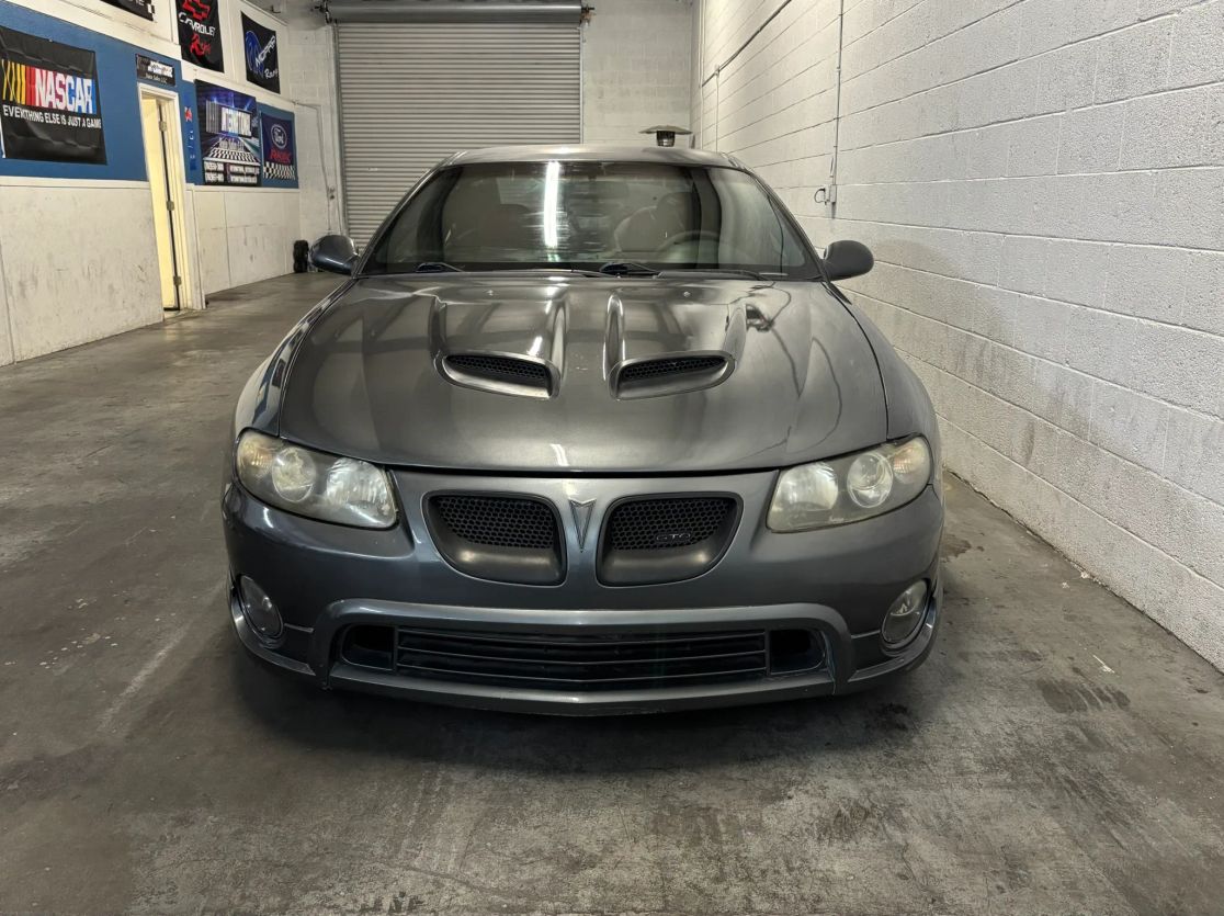 pontiac gto 2005 6G2VX12U35L402826 image pontiac gto 2005 6G2VX12U35L402826 image