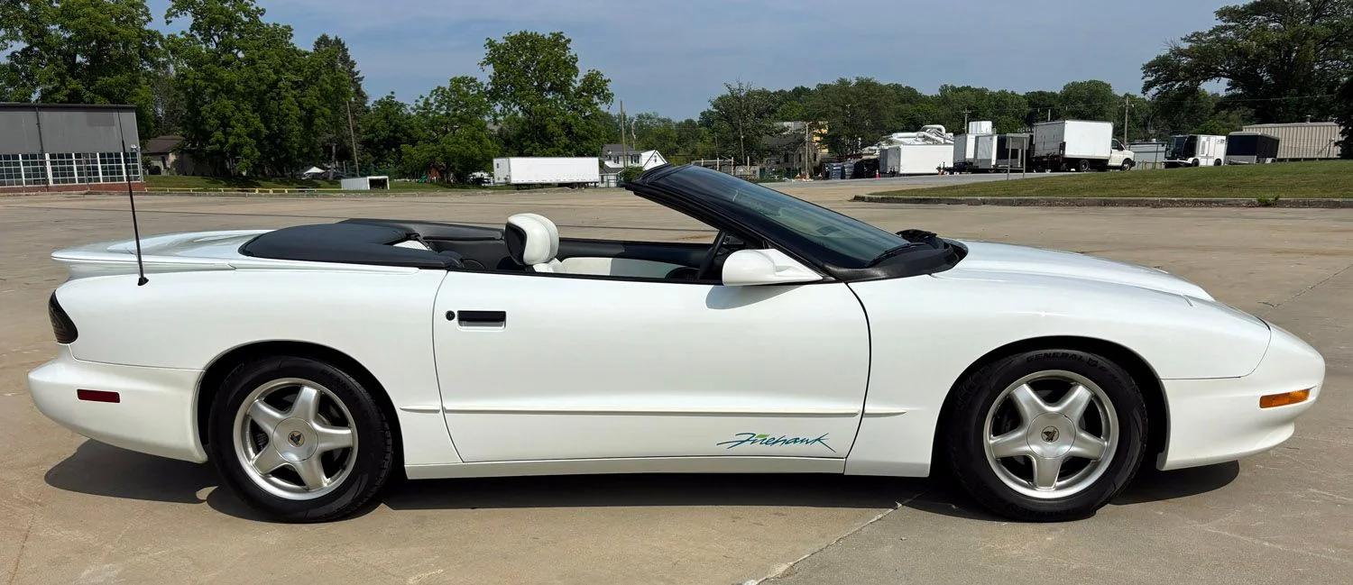 pontiac firebird 1995 2G2FV32P5S2240643 image pontiac firebird 1995 2G2FV32P5S2240643 image