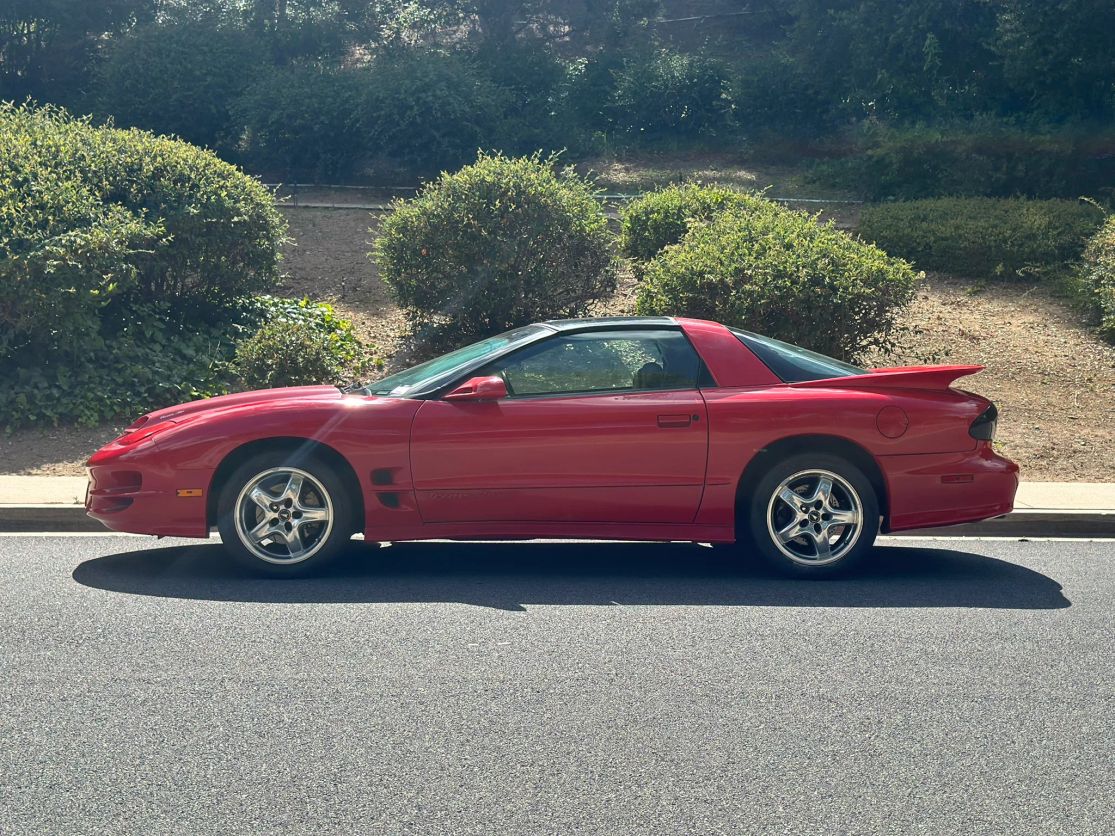 pontiac firebird 2001 2G2FV22G012147537 image pontiac firebird 2001 2G2FV22G012147537 image