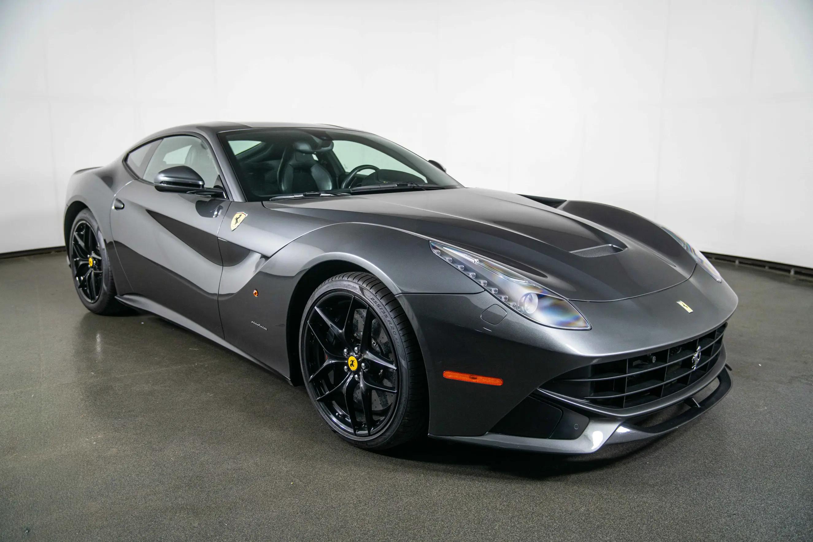 ferrari f12 2015 ZFF74UFA4F0206040 image ferrari f12 2015 ZFF74UFA4F0206040 image