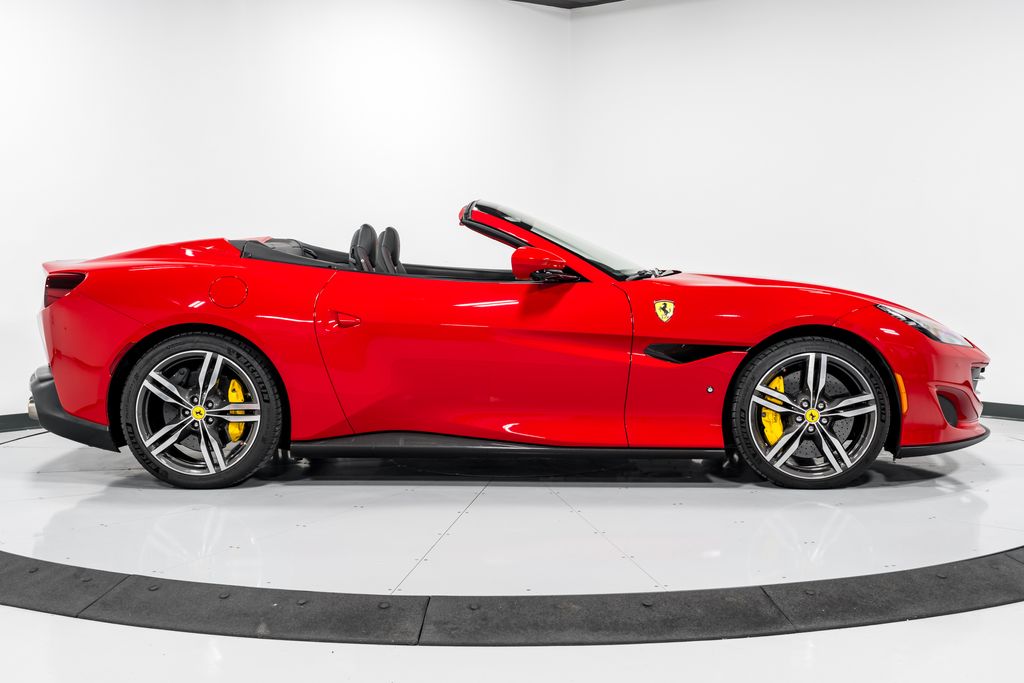 ferrari portofino 2020 ZFF89FPA0L0250144 image ferrari portofino 2020 ZFF89FPA0L0250144 image