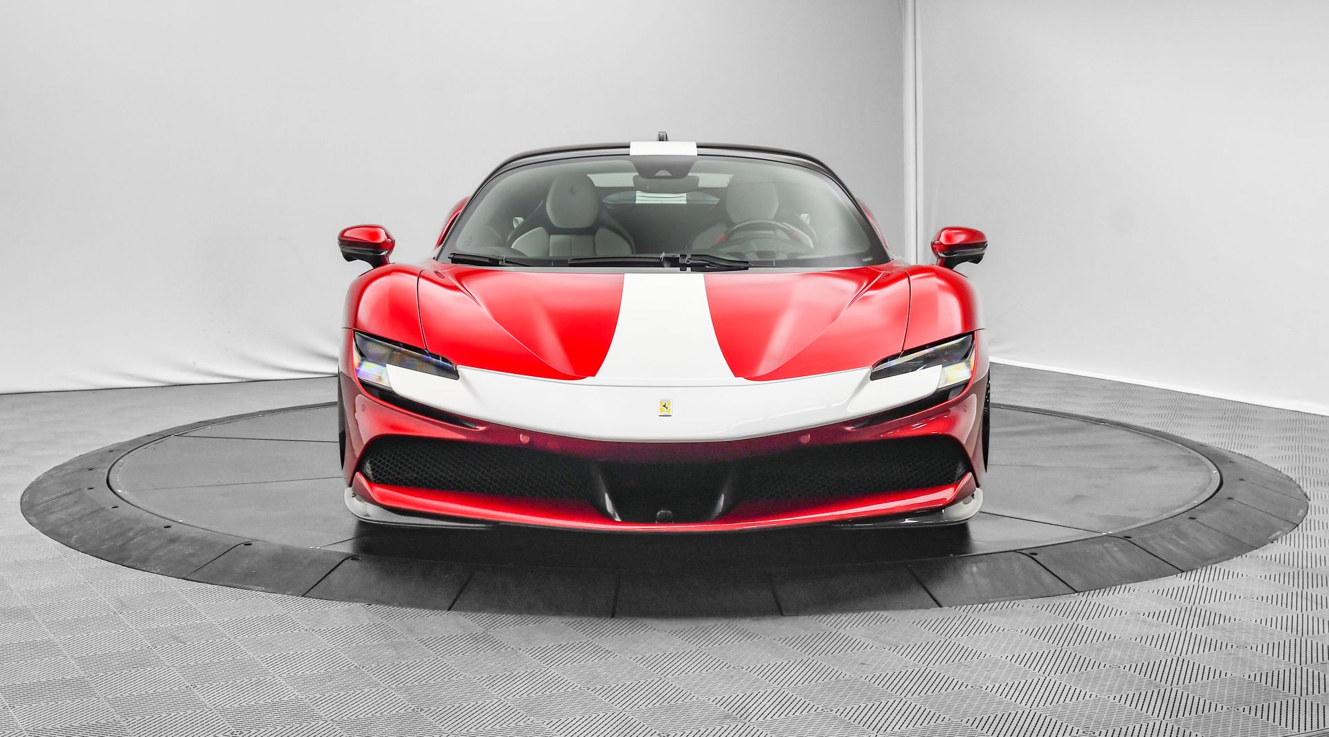 ferrari sf90 2023 ZFF95NLA0P0299267 image ferrari sf90 2023 ZFF95NLA0P0299267 image