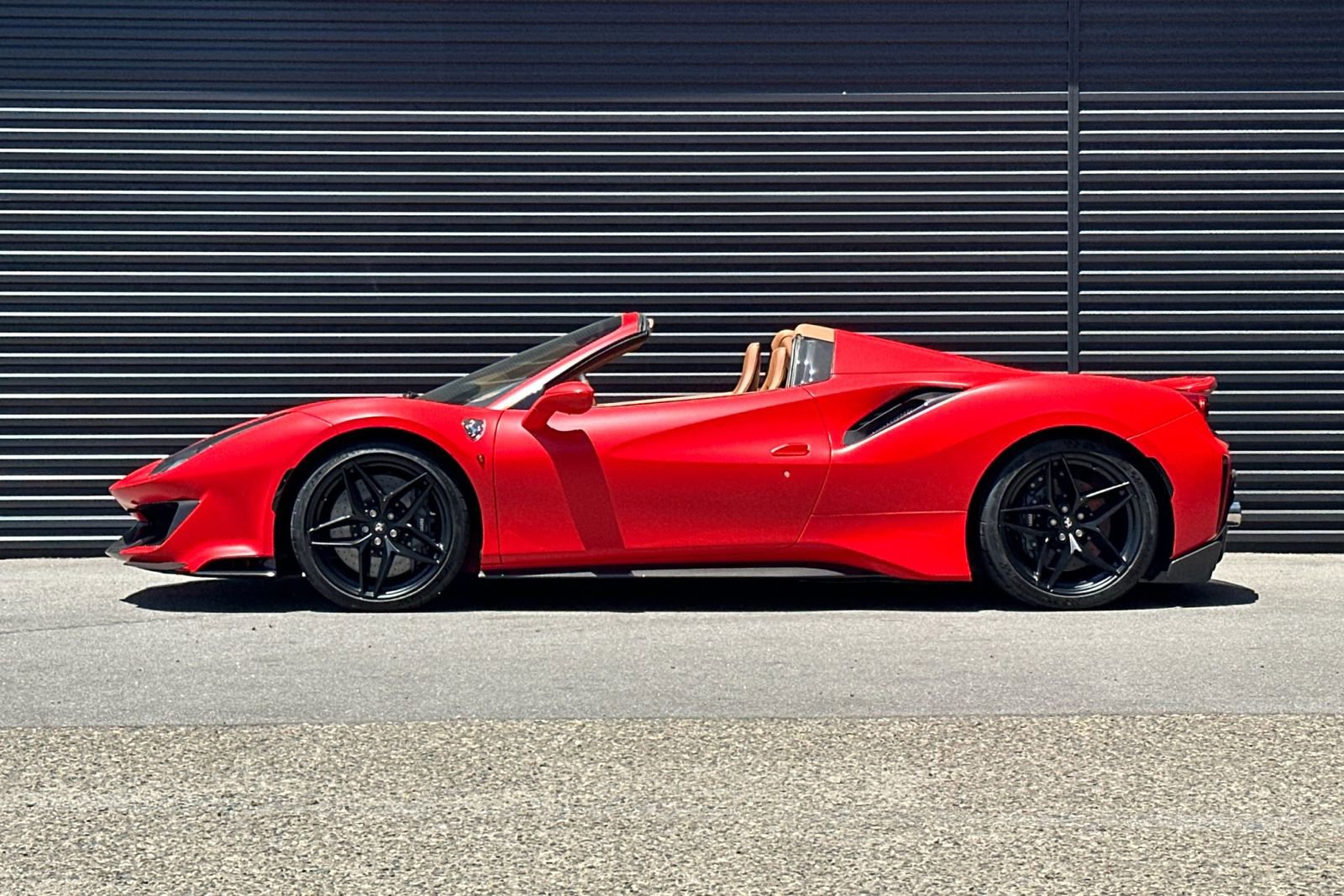 ferrari 488 2020 ZFF91HMA8L0253918 image ferrari 488 2020 ZFF91HMA8L0253918 image