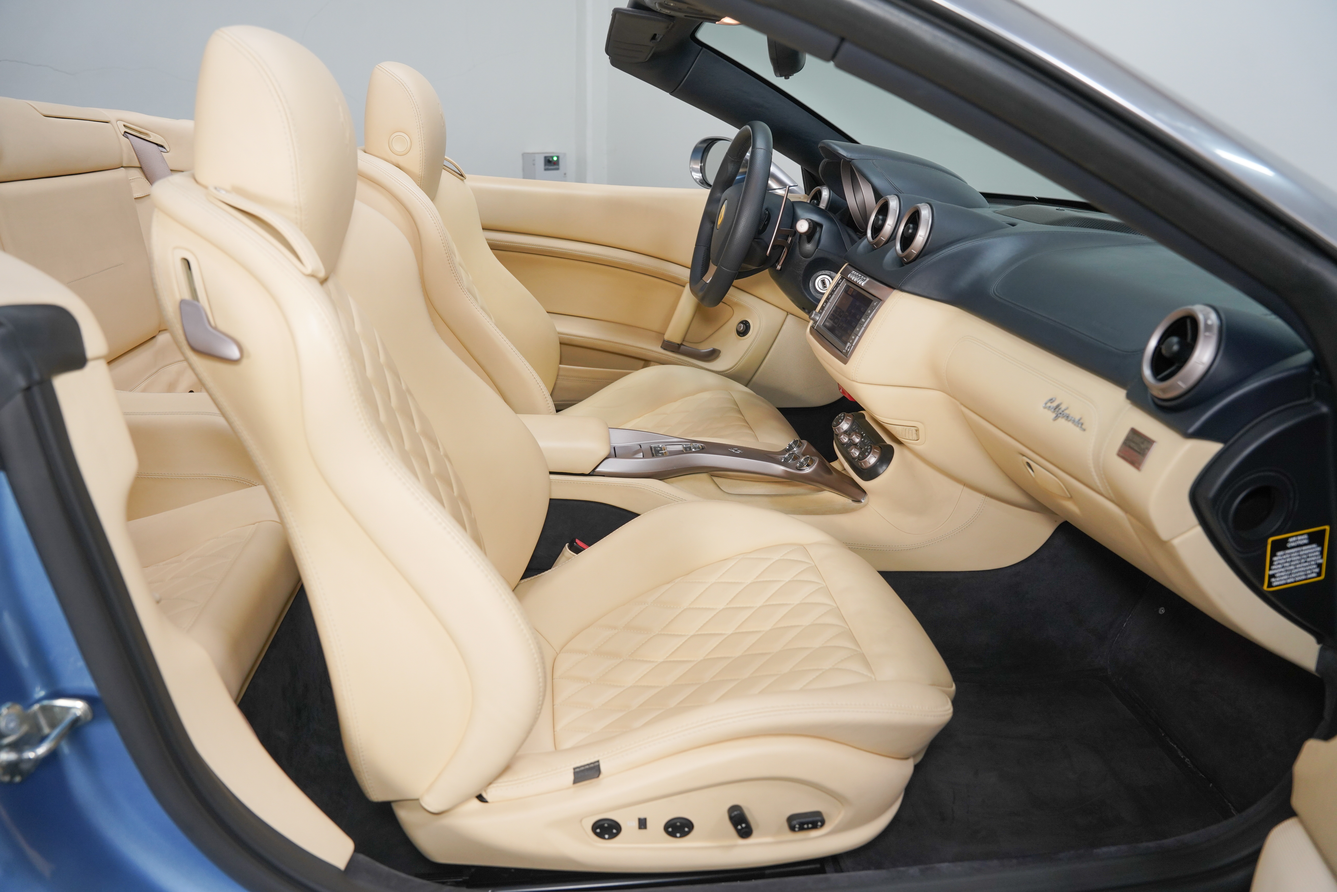 ferrari california 2012 ZFF65LJA3C0182884 image ferrari california 2012 ZFF65LJA3C0182884 image