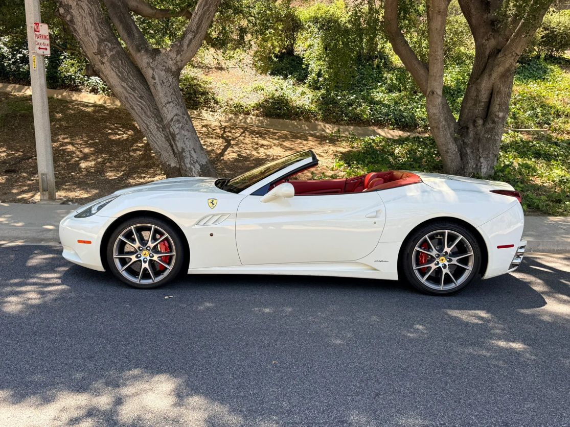ferrari california 2013 ZFF65TJA9D0194538 image ferrari california 2013 ZFF65TJA9D0194538 image