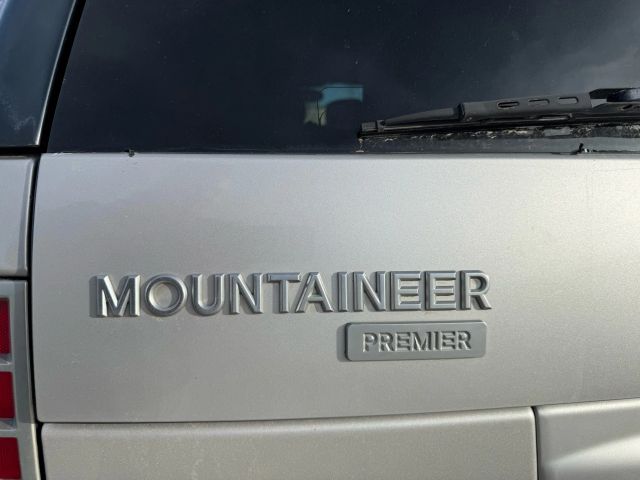 mercury mountaineer 2004 4M2DU86W44ZJ27460 image mercury mountaineer 2004 4M2DU86W44ZJ27460 image