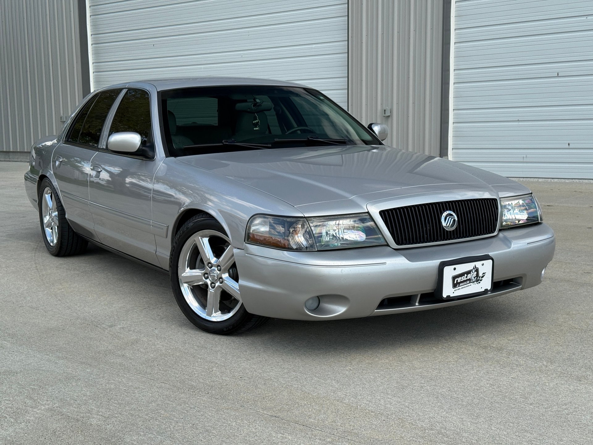 mercury marauder 2004 2MEHM79VX4X624585 image mercury marauder 2004 2MEHM79VX4X624585 image