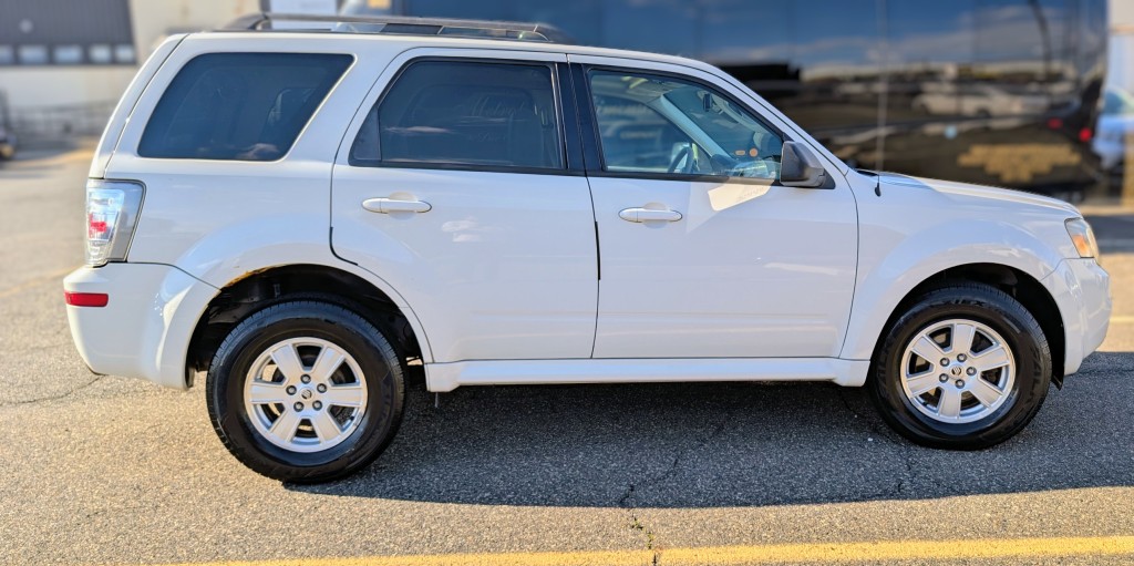 mercury mariner 2010 4M2CN9B79AKJ24040 image mercury mariner 2010 4M2CN9B79AKJ24040 image