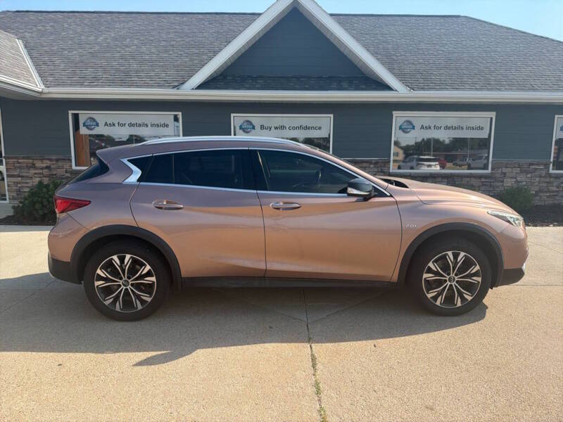 infiniti qx30 2018 SJKCH5CR7JA045765 image infiniti qx30 2018 SJKCH5CR7JA045765 image