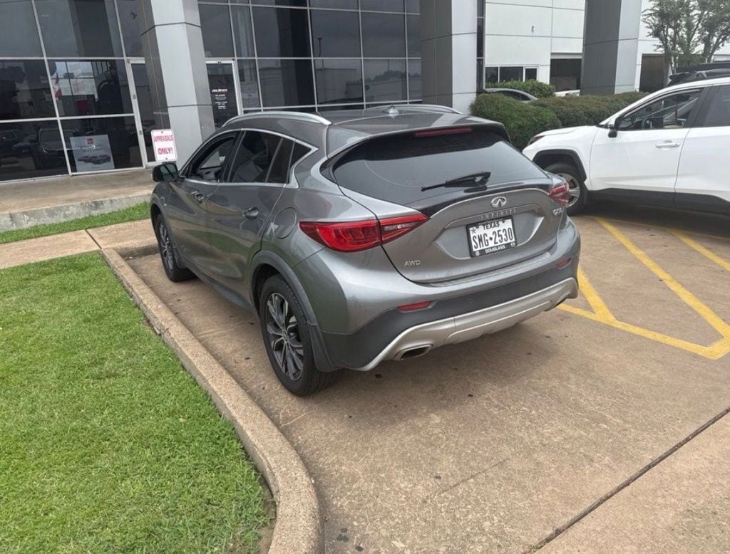 infiniti qx30 2017 SJKCH5CR2HA032576 image infiniti qx30 2017 SJKCH5CR2HA032576 image