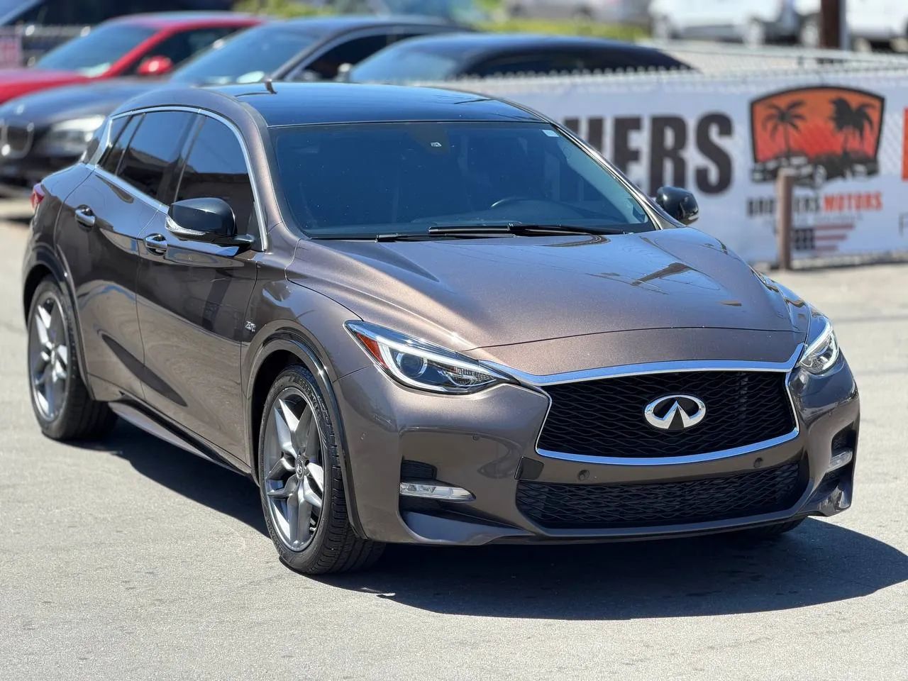 infiniti qx30 2017 SJKCH5CP5HA034210 image infiniti qx30 2017 SJKCH5CP5HA034210 image