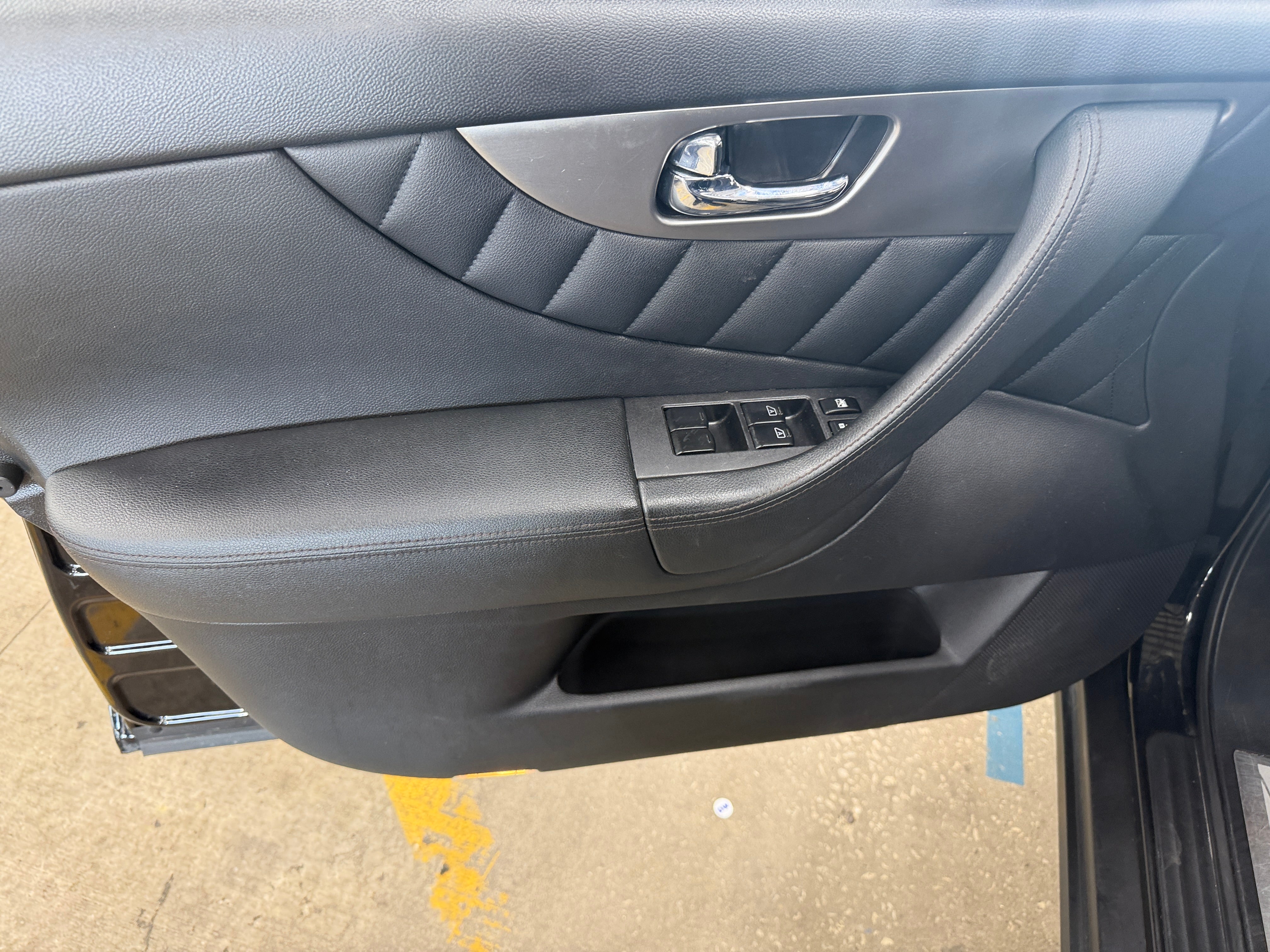 infiniti qx70 2016 JN8CS1MW7GM752863 image infiniti qx70 2016 JN8CS1MW7GM752863 image