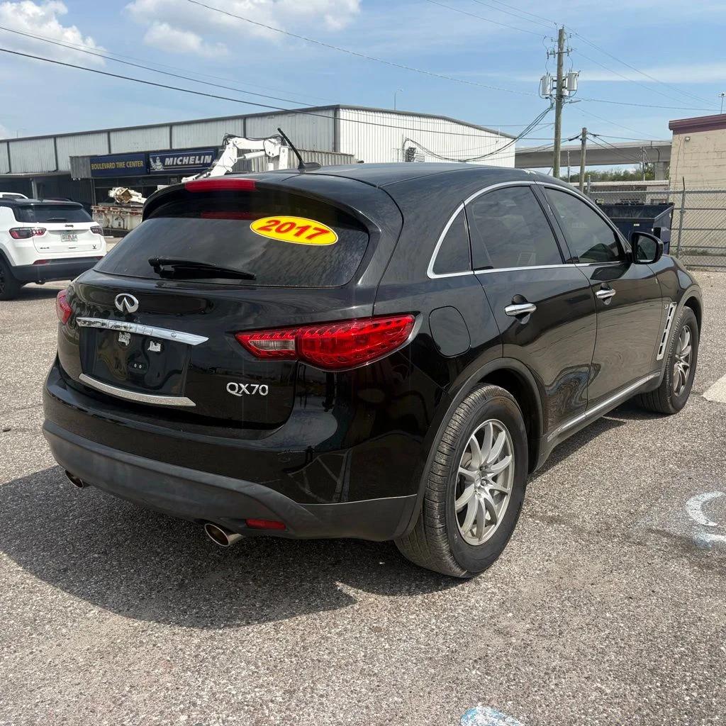 infiniti qx70 2017 JN8CS1MU3HM143589 image infiniti qx70 2017 JN8CS1MU3HM143589 image