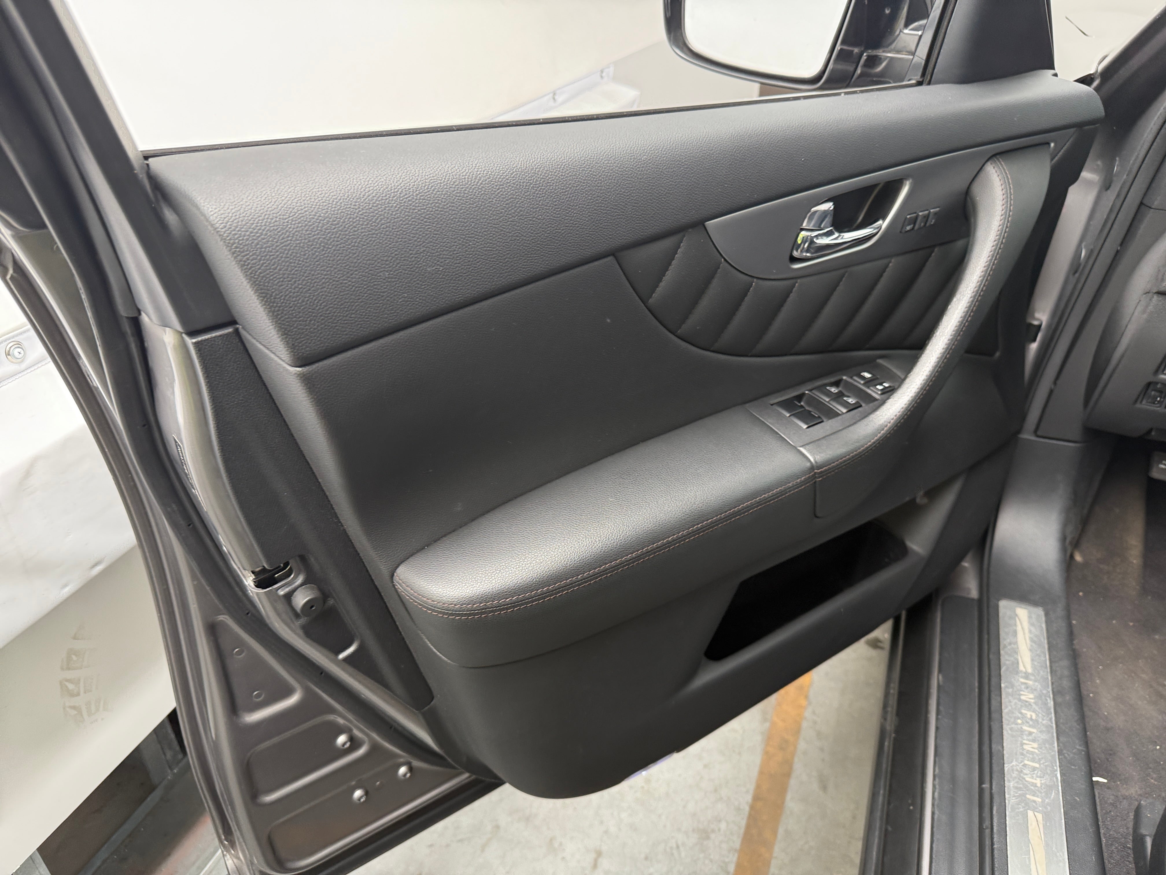 infiniti fx 2011 JN8AS1MW1BM734651 image infiniti fx 2011 JN8AS1MW1BM734651 image