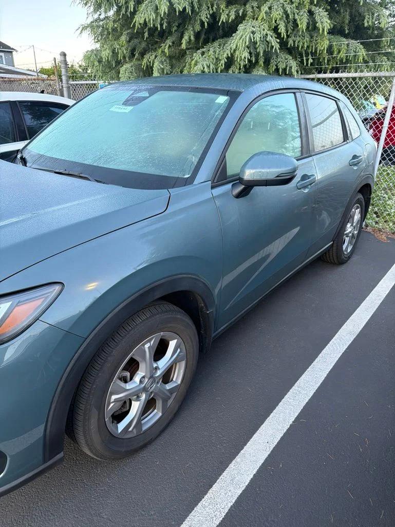 honda hr-v 2023 3CZRZ2H38PM747645 image honda hr-v 2023 3CZRZ2H38PM747645 image