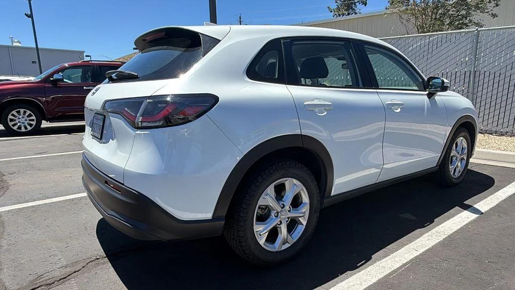honda hr-v 2023 3CZRZ2H35PM740524 image honda hr-v 2023 3CZRZ2H35PM740524 image