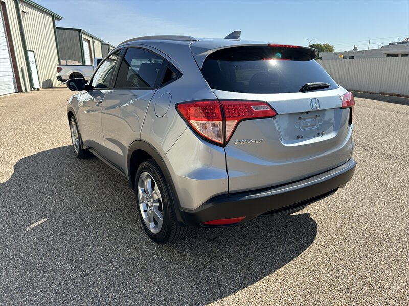 honda hr-v 2017 3CZRU5H76HM715135 image honda hr-v 2017 3CZRU5H76HM715135 image