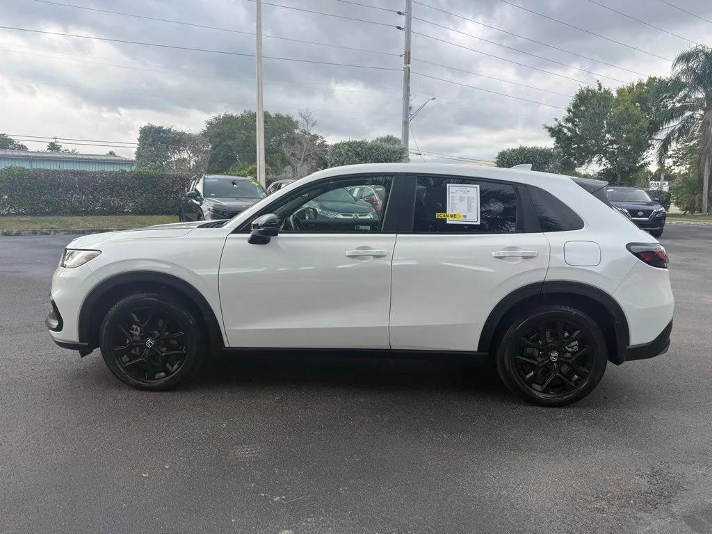 honda hr-v 2024 3CZRZ1H5XRM743255 image honda hr-v 2024 3CZRZ1H5XRM743255 image