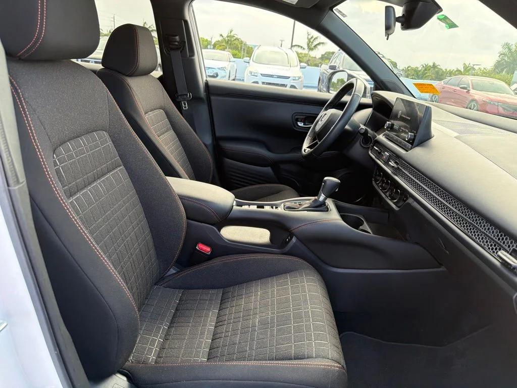 honda hr-v 2024 3CZRZ1H59RM750956 image honda hr-v 2024 3CZRZ1H59RM750956 image