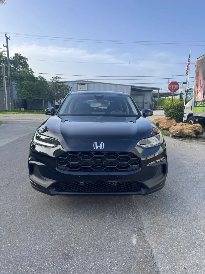 honda hr-v 2024 3CZRZ1H36RM750038 image honda hr-v 2024 3CZRZ1H36RM750038 image