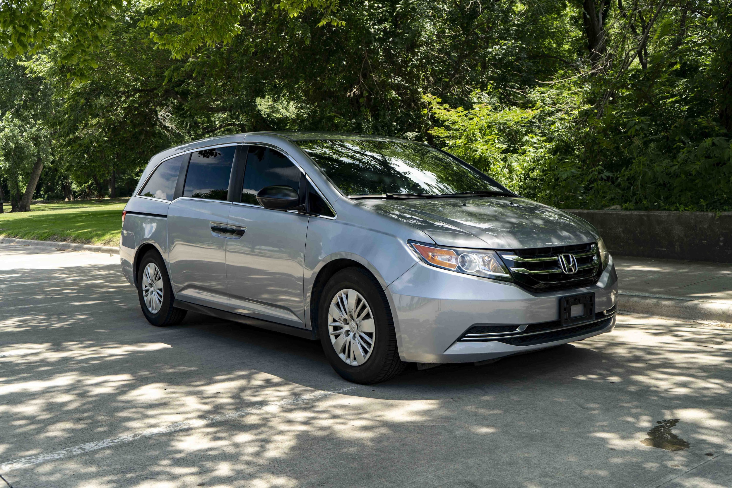 honda odyssey 2016 5FNRL5H28GB167106 image honda odyssey 2016 5FNRL5H28GB167106 image